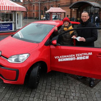 Übergabe des VW Move Up! durch Schmidt+Koch 